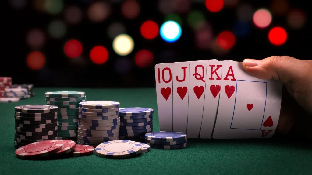 Jugar póker online: Manual básico